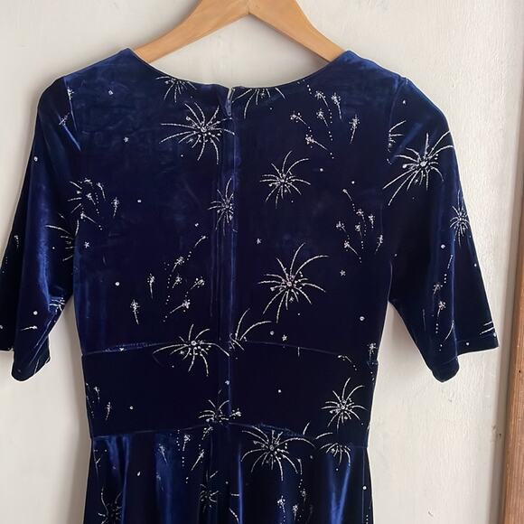 ModCloth x Collectif Vixen Match Fireworks Print Blue Velvet Midi Dress - Picture 8 of 13